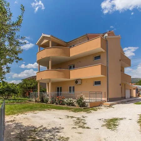 Visic 1692 Apartmán