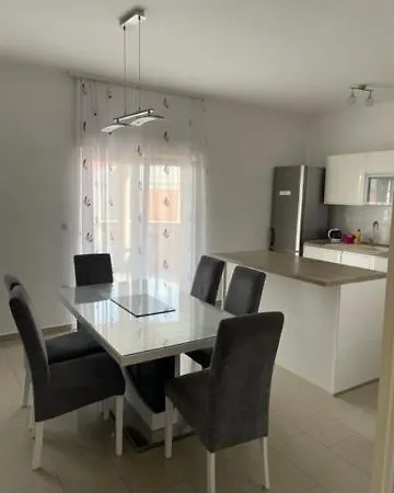 Visic 1692 Apartmán